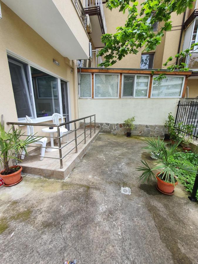 Flowers Studio Pomorie Exterior foto