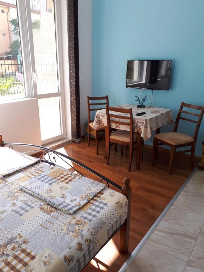 Flowers Studio Pomorie Exterior foto